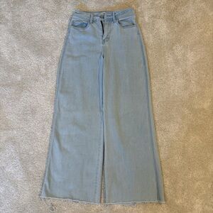 Women's Light Blue Jeans